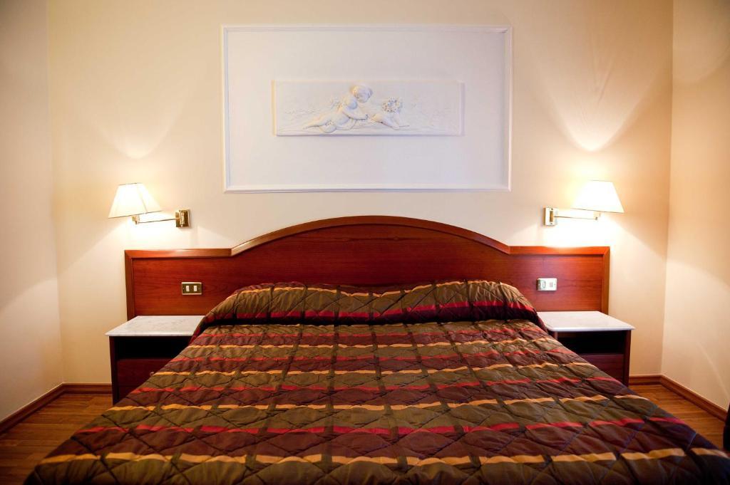 Hotel Benessere Villa Fiorita Colfiorito Exteriör bild
