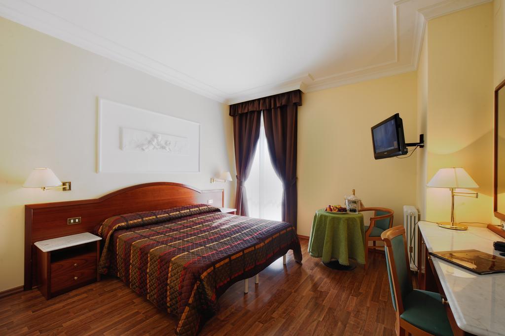 Hotel Benessere Villa Fiorita Colfiorito Rum bild